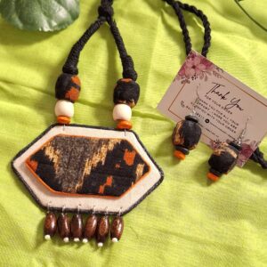 satkoni handmade fabric necklace set with wooden beads