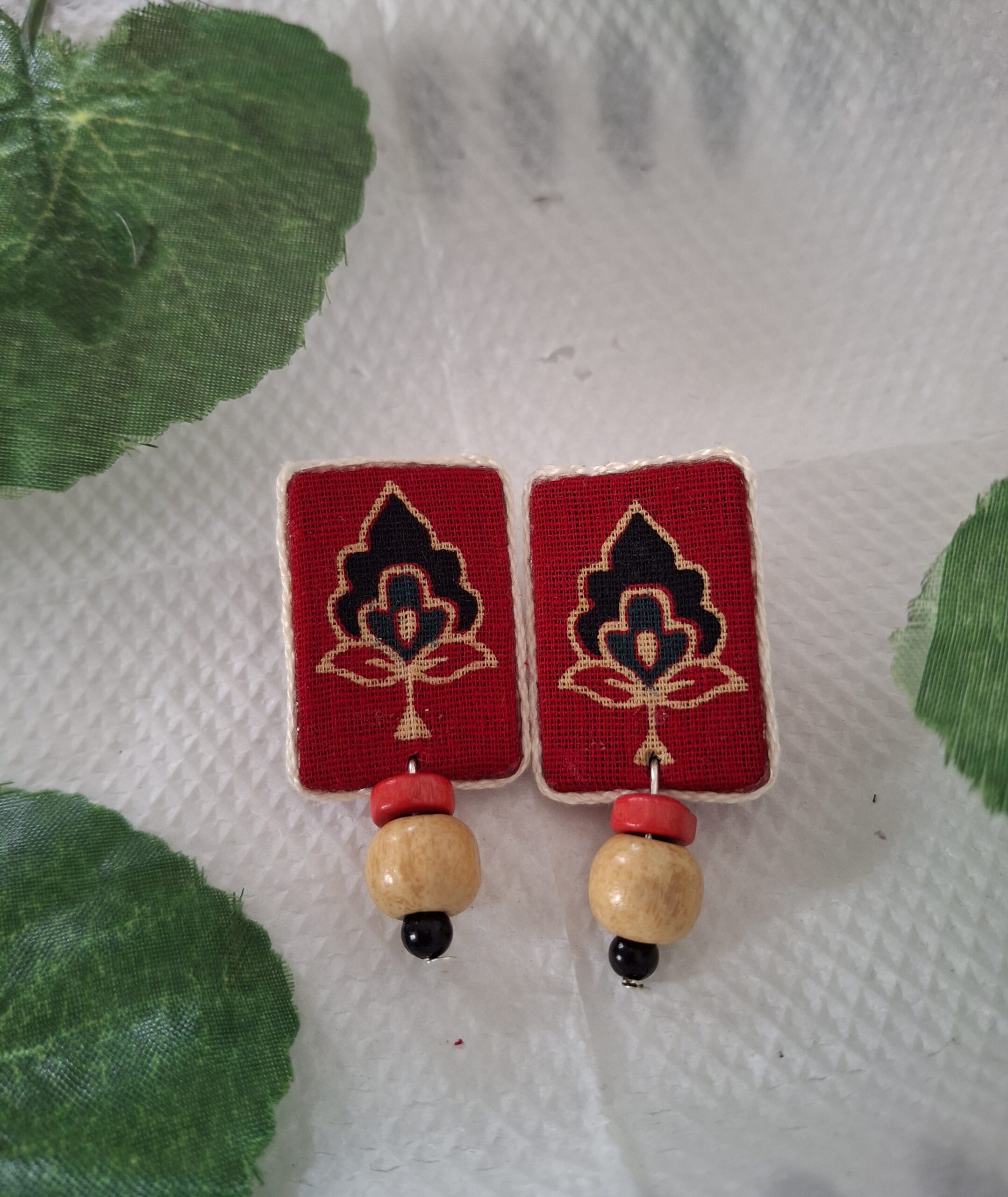 crimson ajrakh elegance studs crimson ajrakh elegance studs